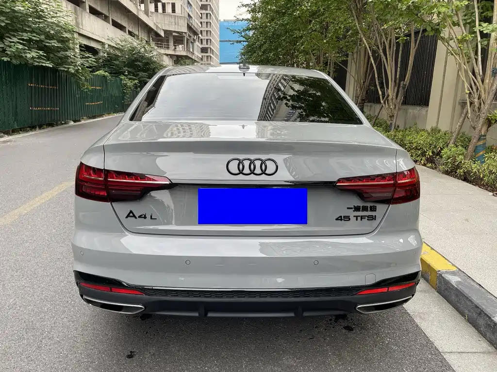 Audi A4L — миниатюра 11