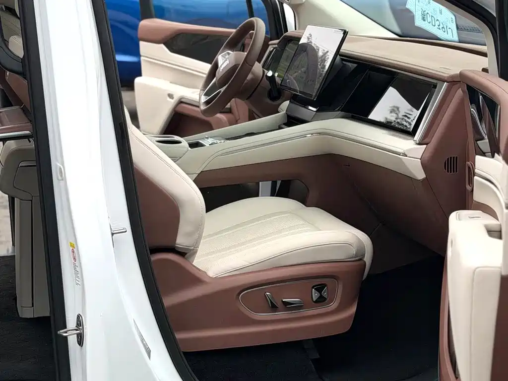 BYD Xia - фото 7