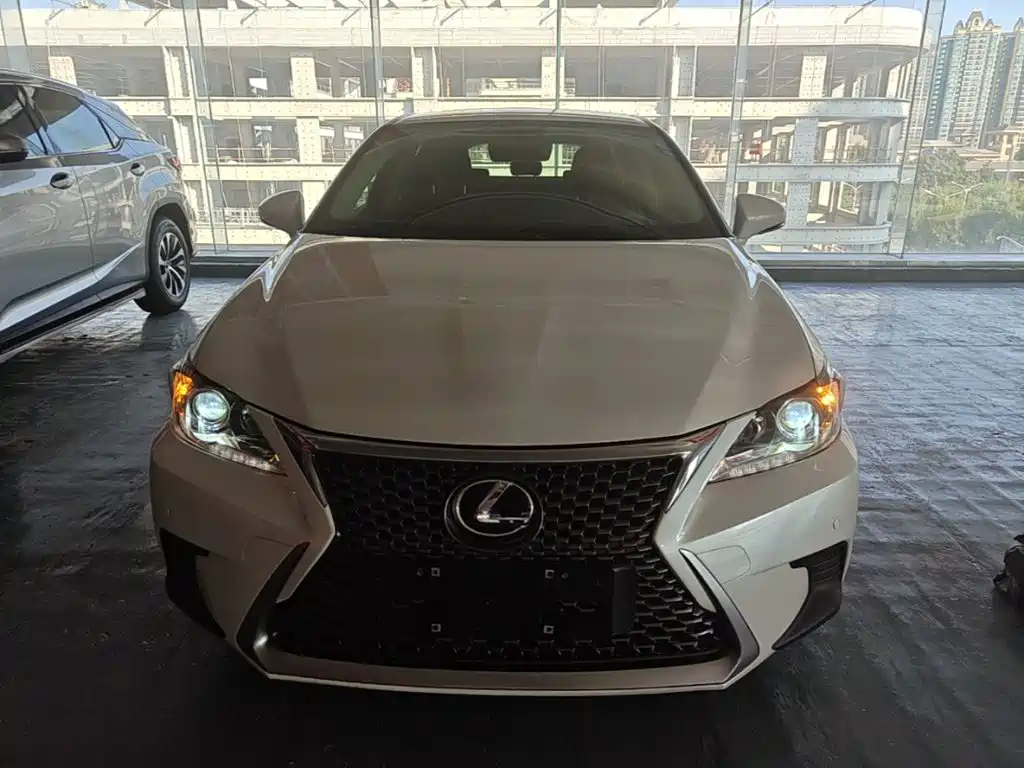 Lexus CT — фотографии объявления, Фото 3