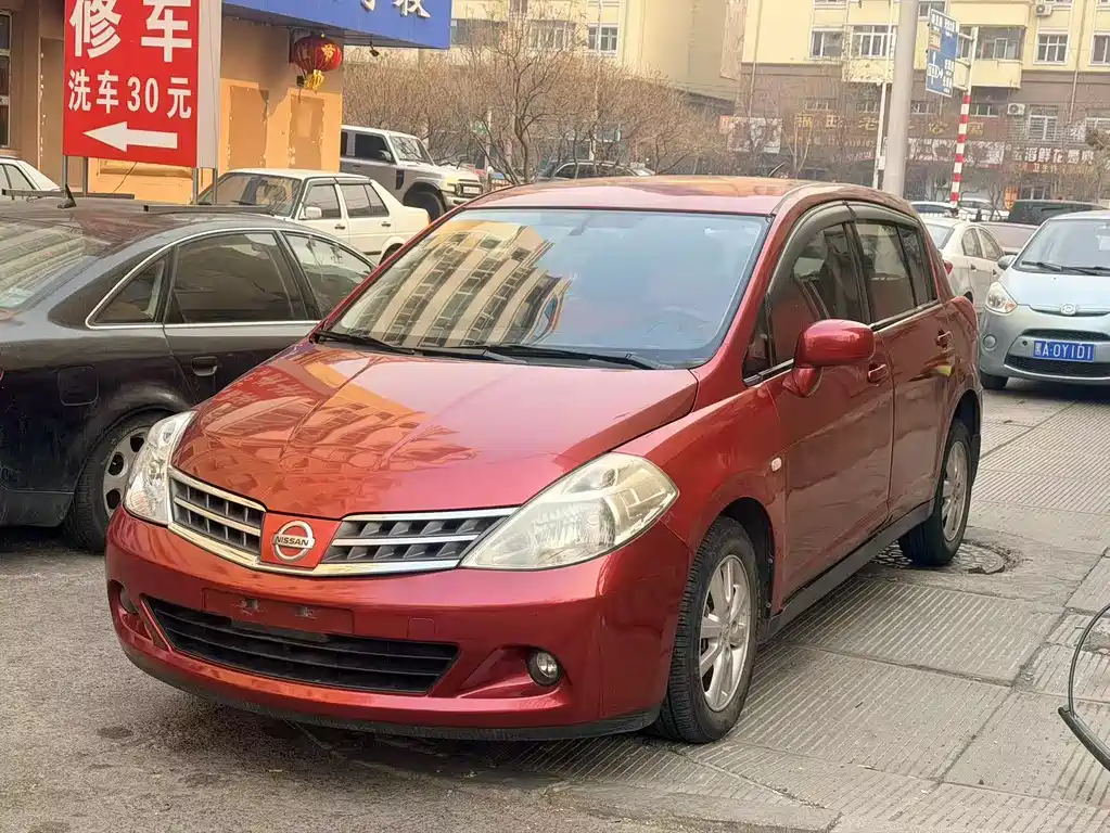 Nissan Tiida 2008 1.6L MT Fashion