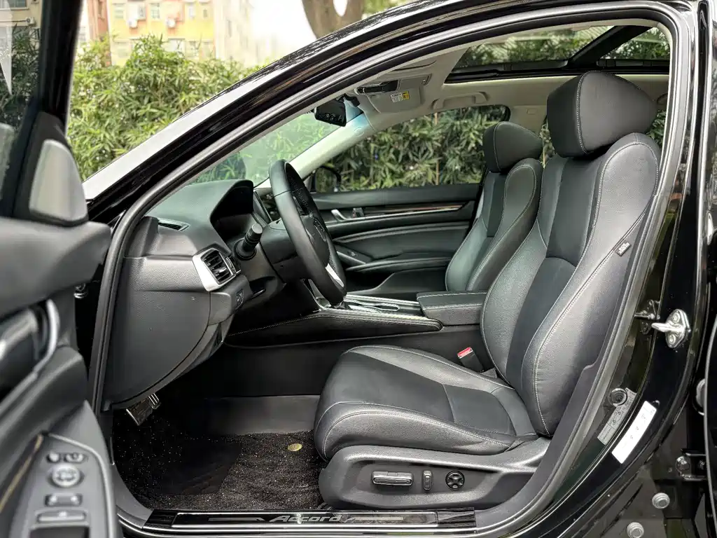 Honda Accord — миниатюра 9