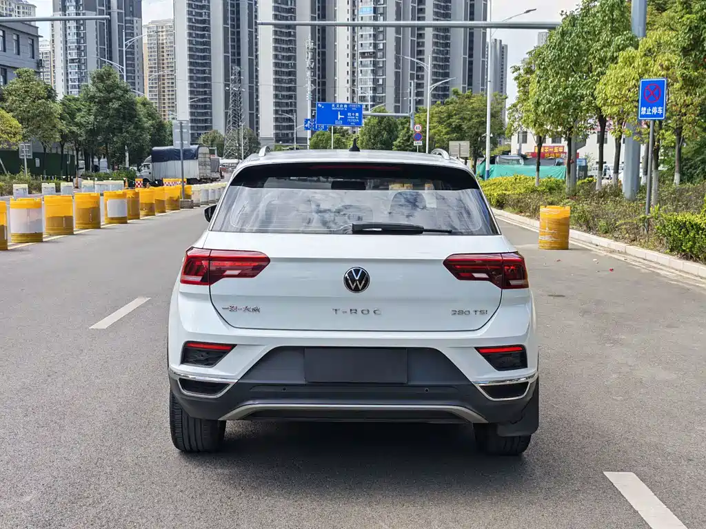 Volkswagen T-Roc — миниатюра 8