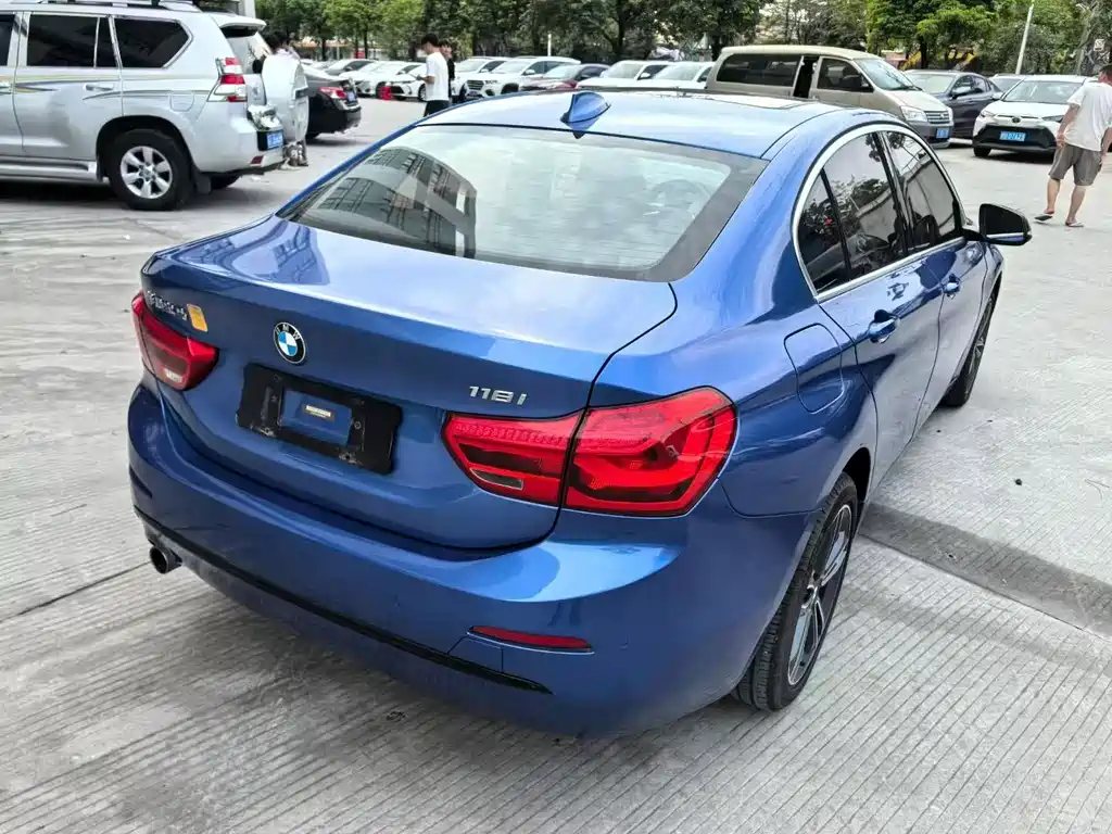 BMW 1 Series - фото 3