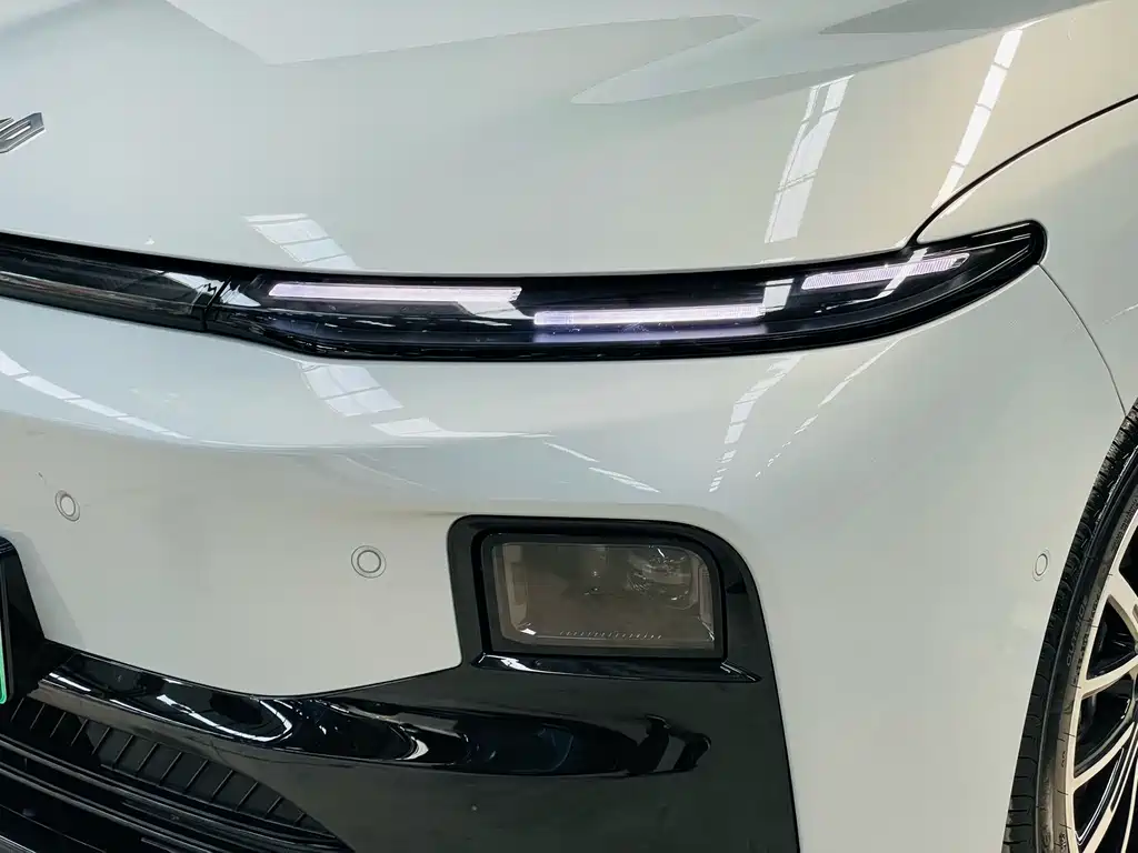 Leapmotor Ноль один. — миниатюра 10
