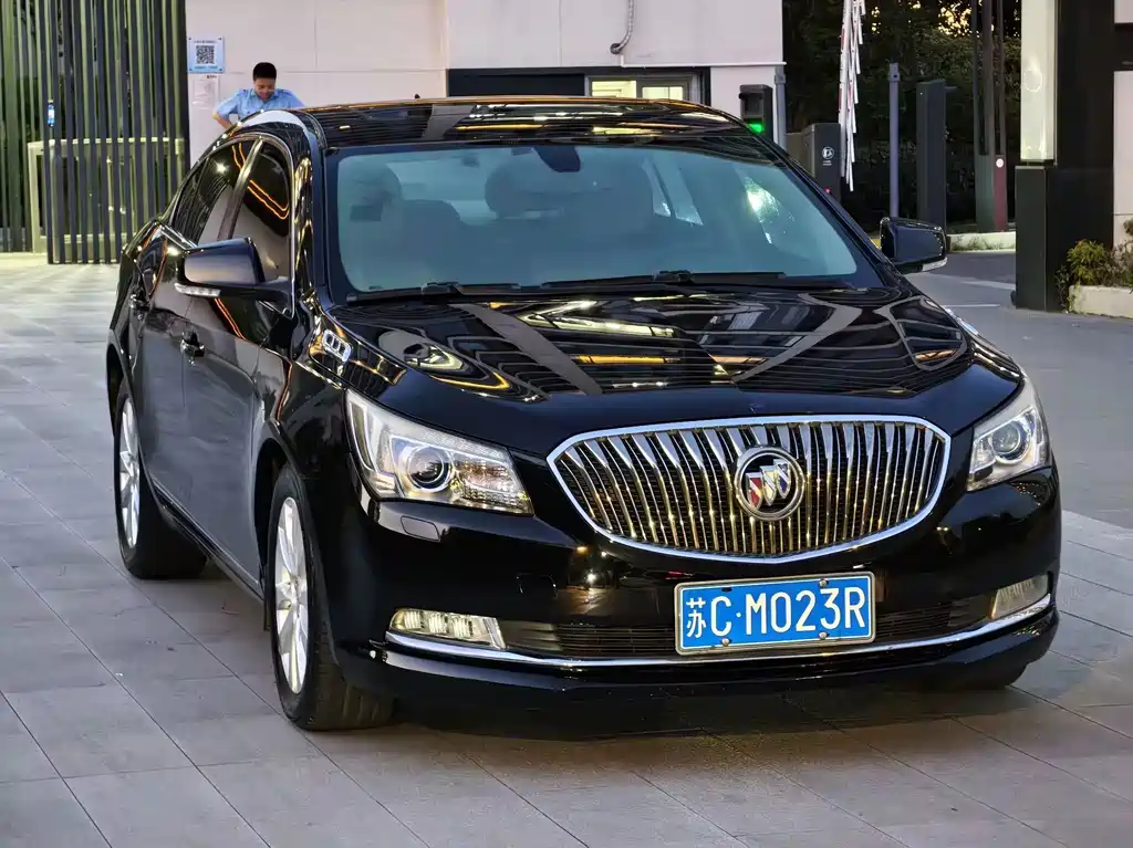 Buick LaCrosse — миниатюра 3