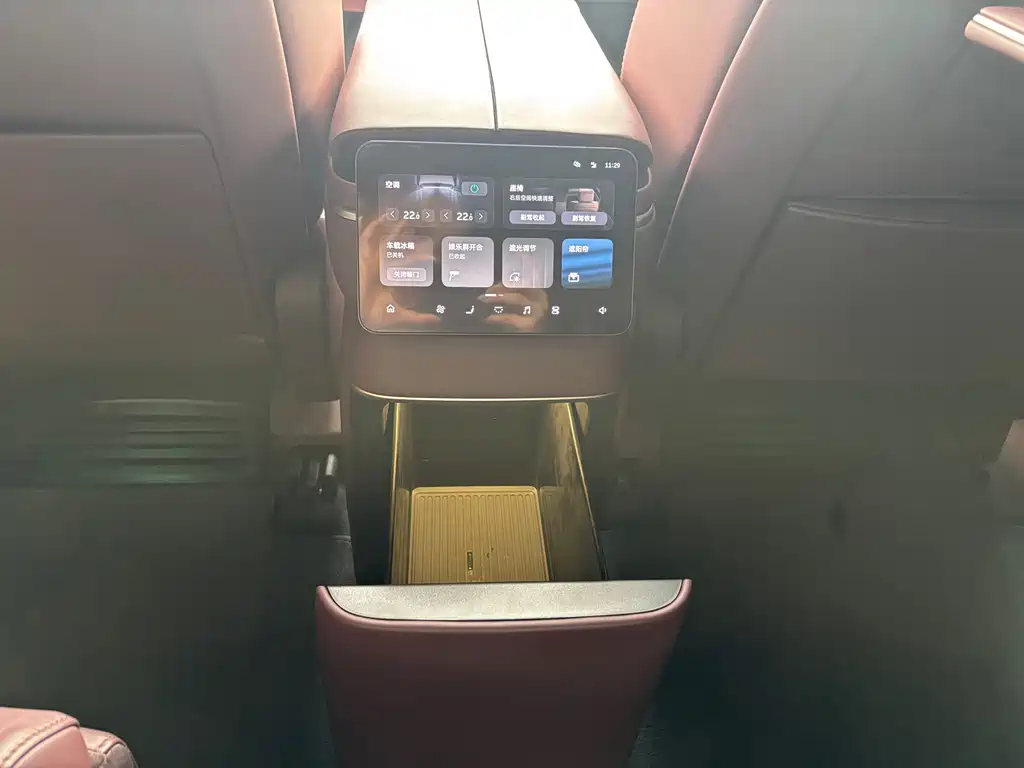 NIO ES8 — фотографии объявления, Фото 14