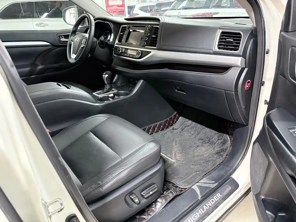 Toyota Highlander — миниатюра 20