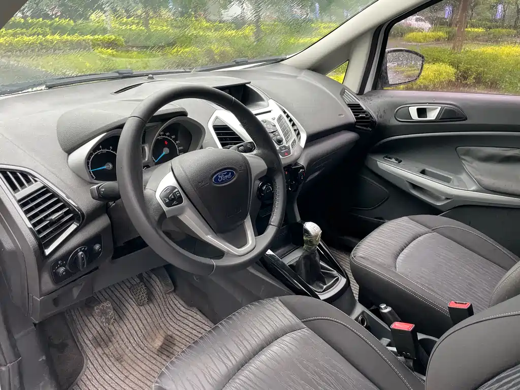 Ford EcoSport 2013 1.0L GTDi MT Luxury