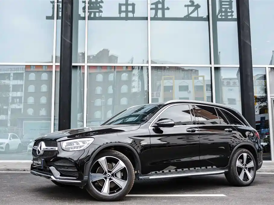 Mercedes-Benz GLC 2023