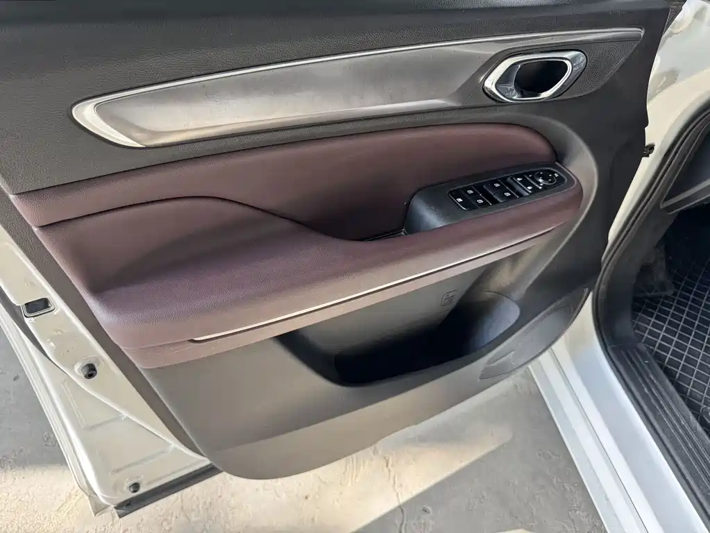 GAC Motor Trumpchi M6 — миниатюра 11