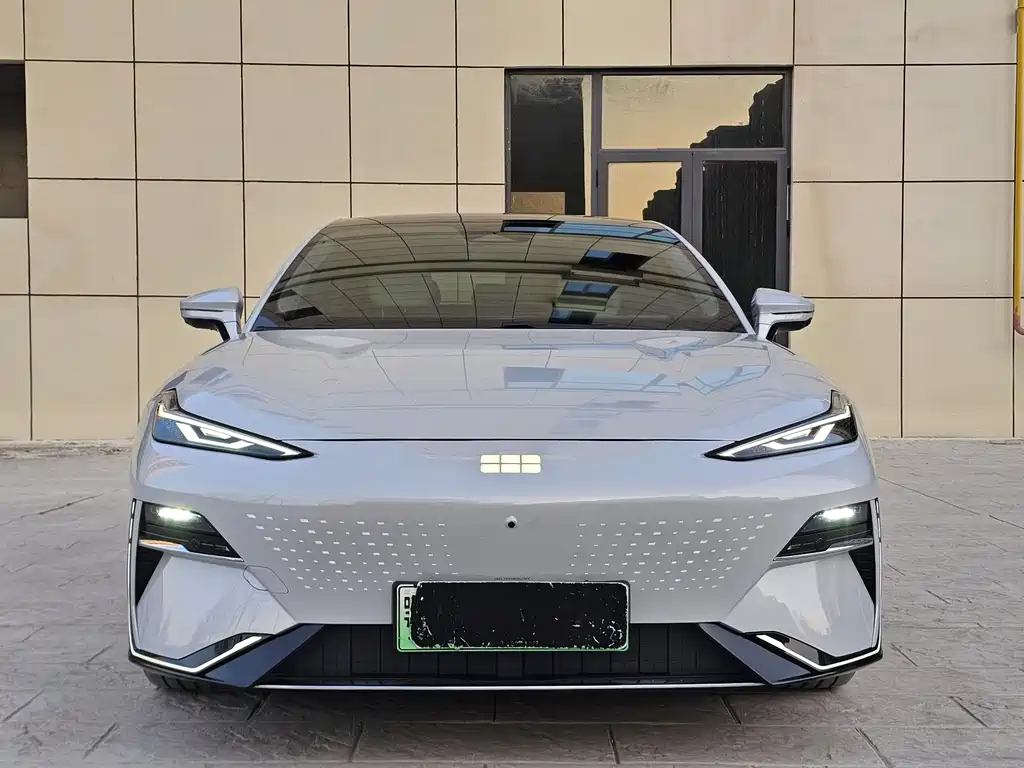 GEELY GALAXY GALAXY E8