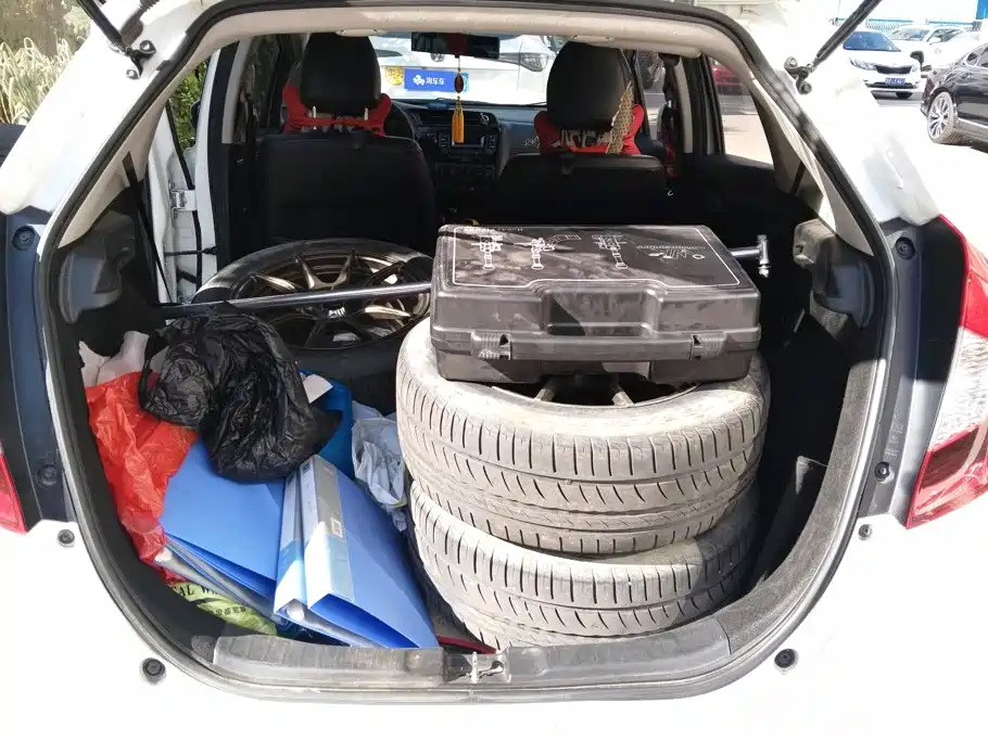 Honda Fit — миниатюра 4