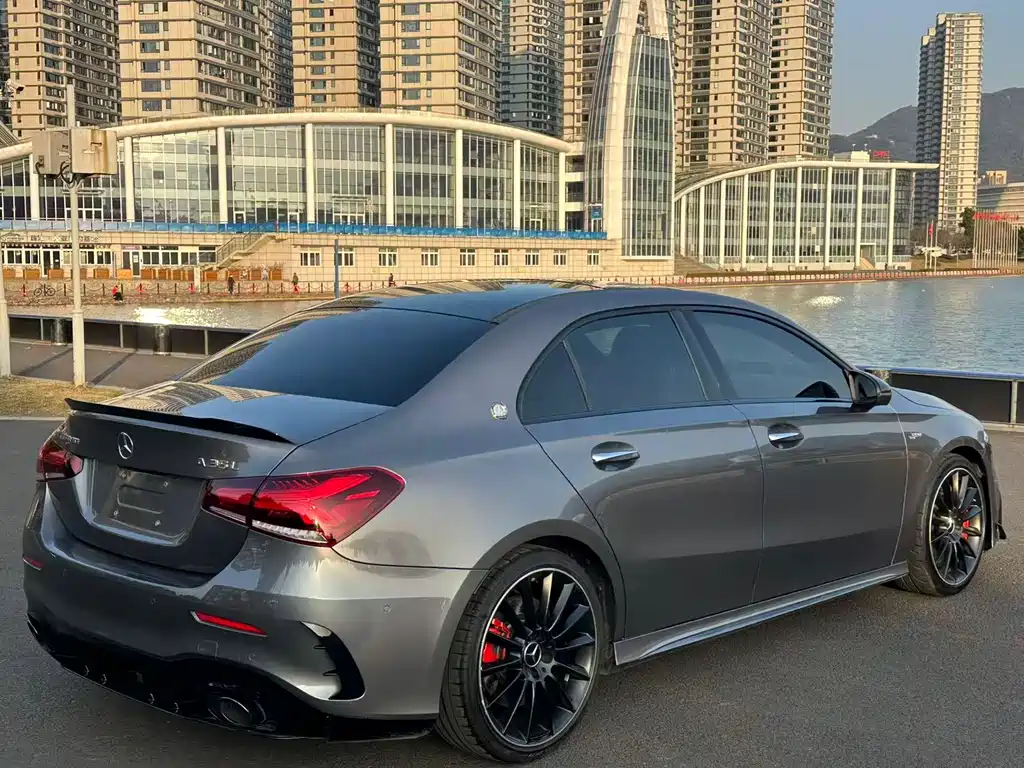 MERCEDES-BENZ A CLASS AMG