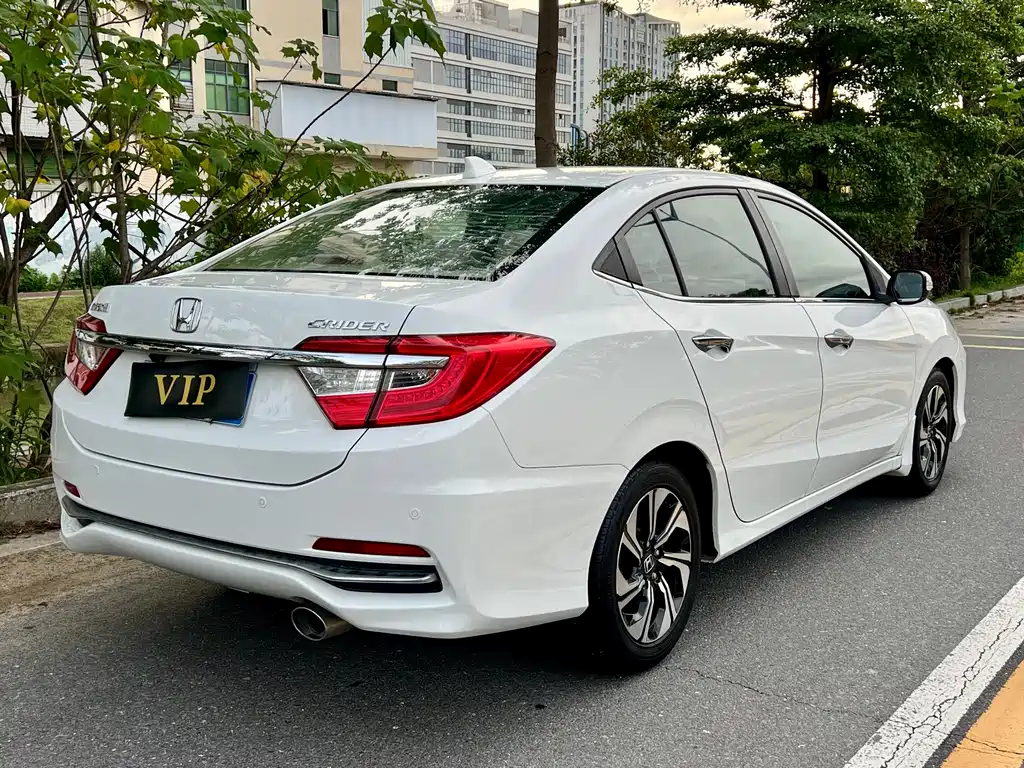 Honda Crider 2016 1.8L MT Comfort