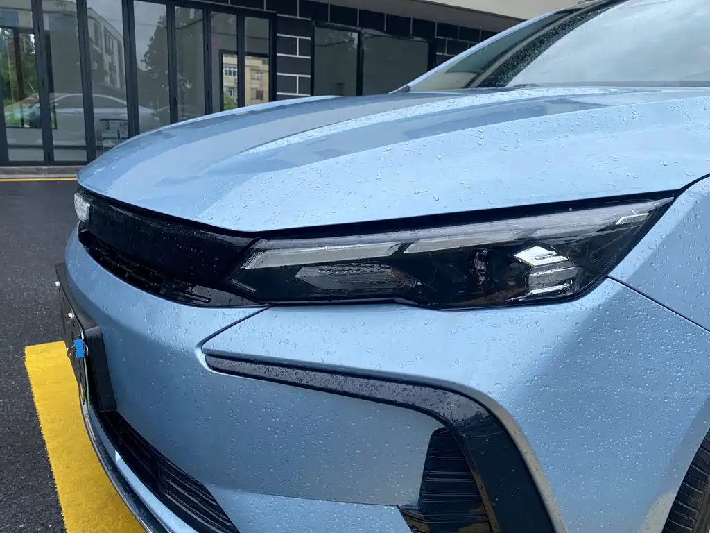Geely L HiP — миниатюра 7