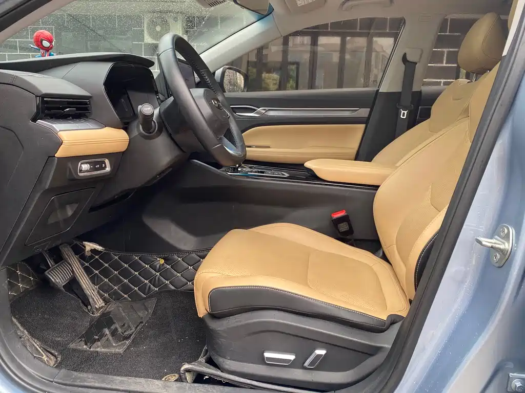 Geely L HiP — миниатюра 8