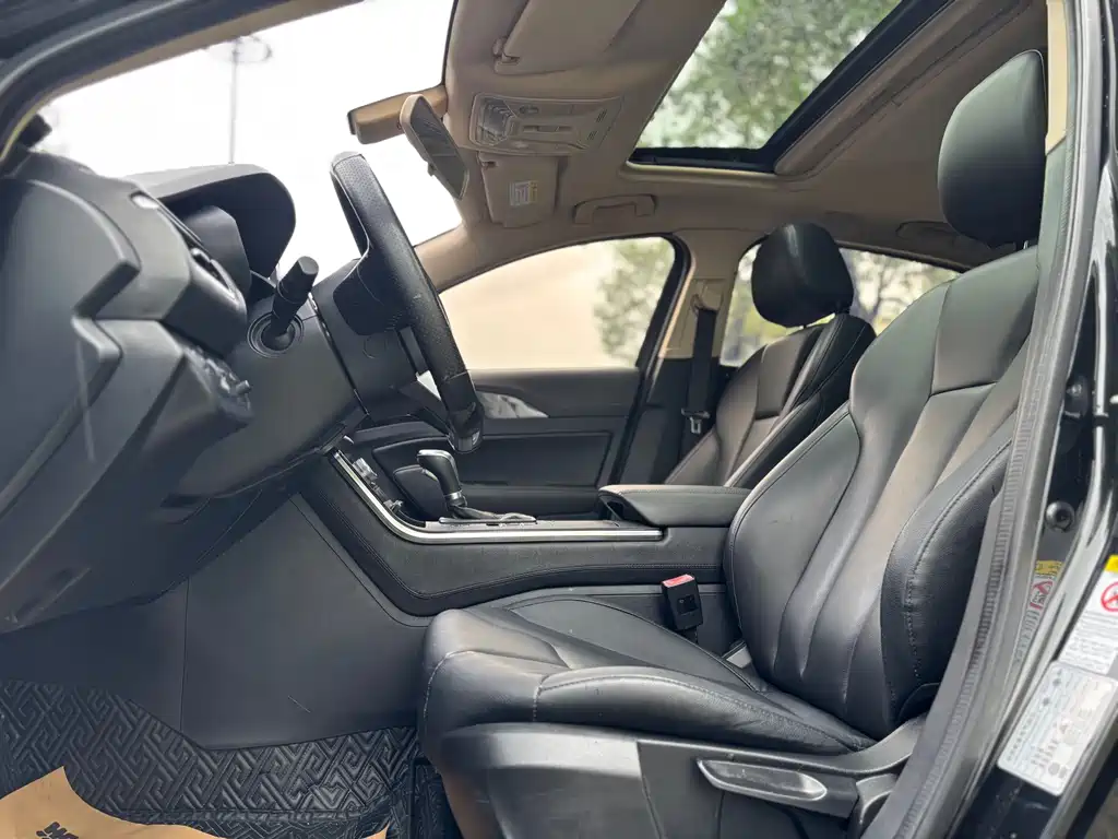 Hongqi H5 2019 30TD