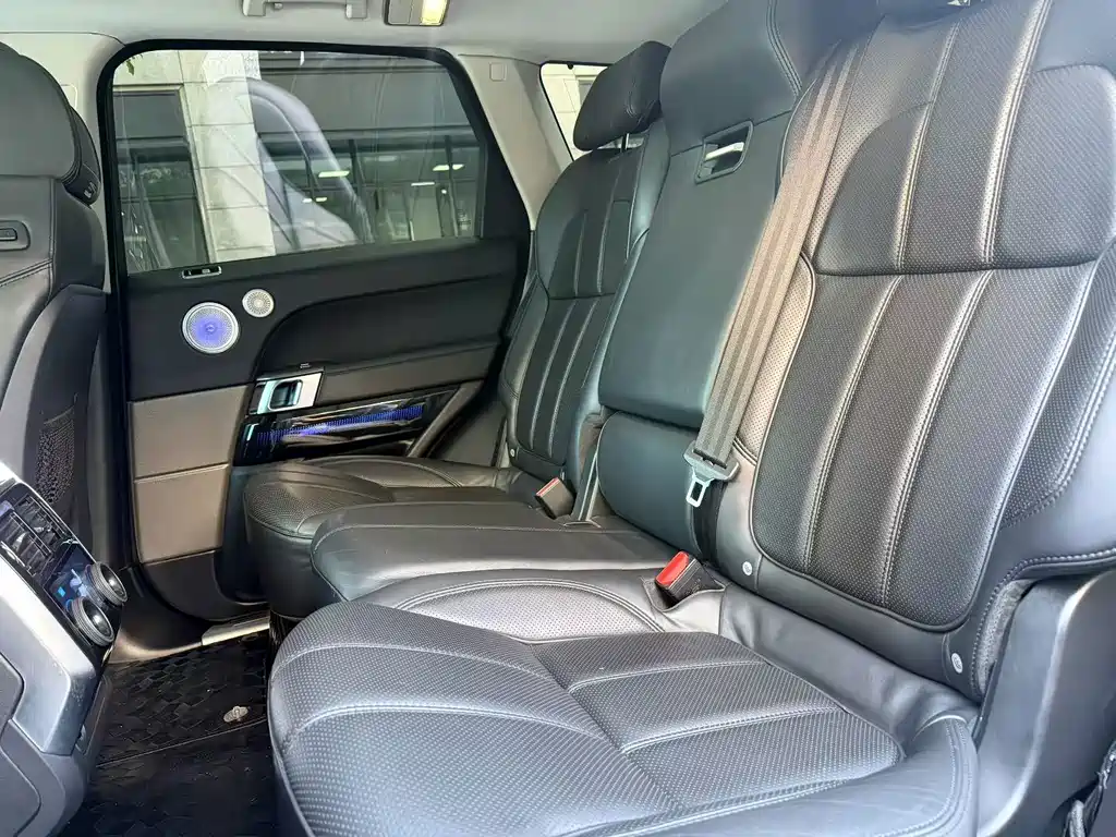 Land Rover Sport — миниатюра 5