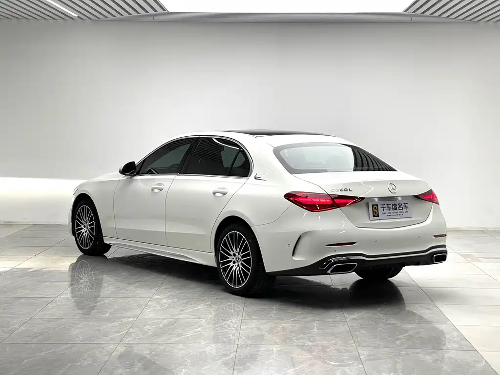 Mercedes-Benz C-Class — миниатюра 4