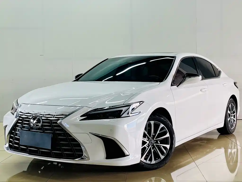 Lexus ES — миниатюра 3