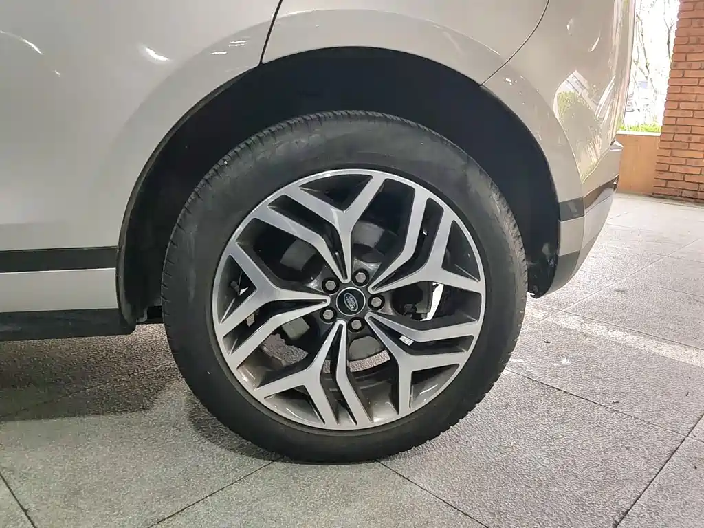 Land Rover Evoque — миниатюра 16