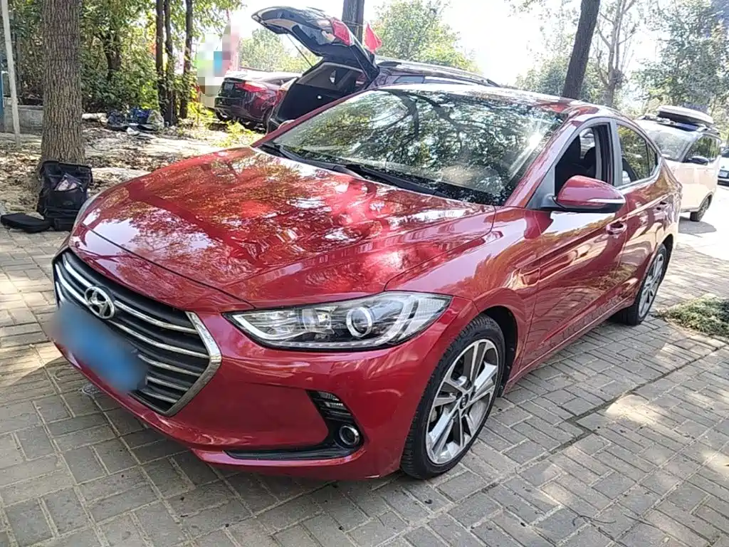 Hyundai Elantra — миниатюра 2