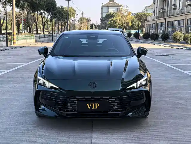 2025 MG MG7