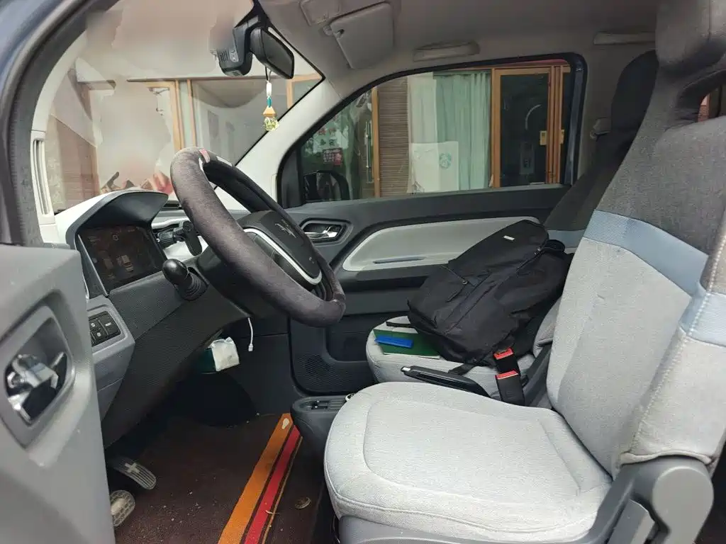 Wuling MINIEV — миниатюра 11