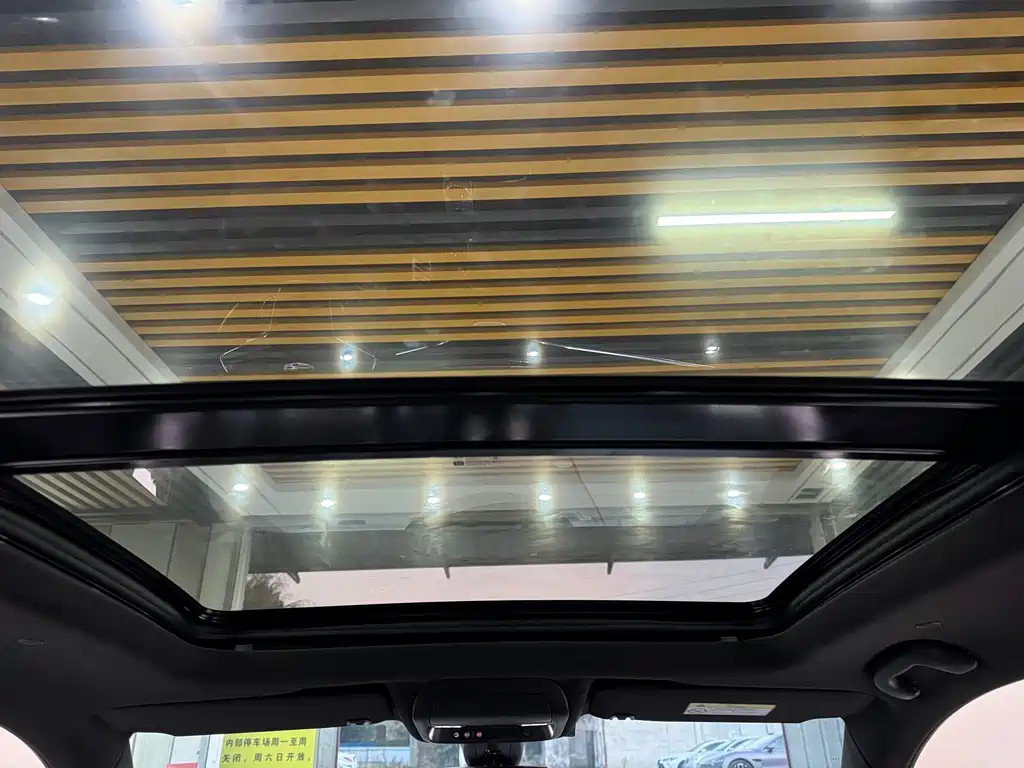 Cadillac XT5 — миниатюра 18