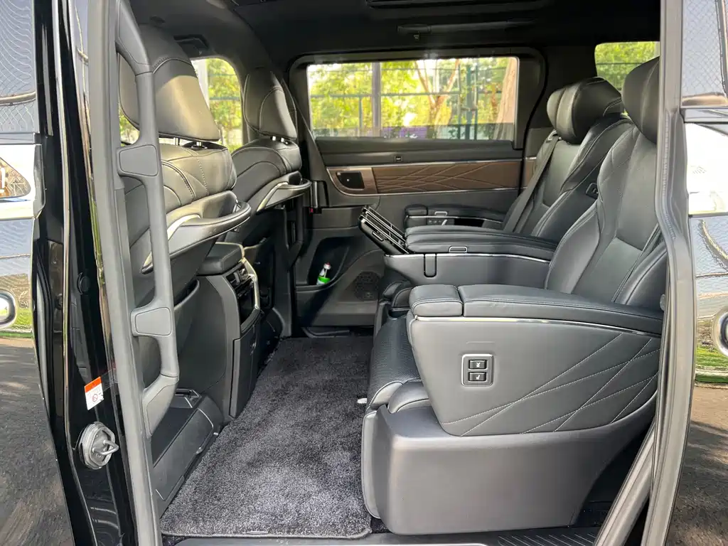 Toyota Vellfire — фотографии объявления, Фото 15