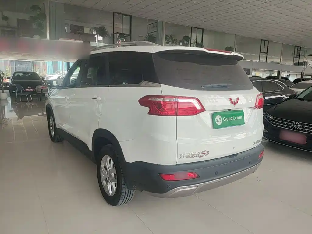 Wuling Hongguang S3 — миниатюра 5