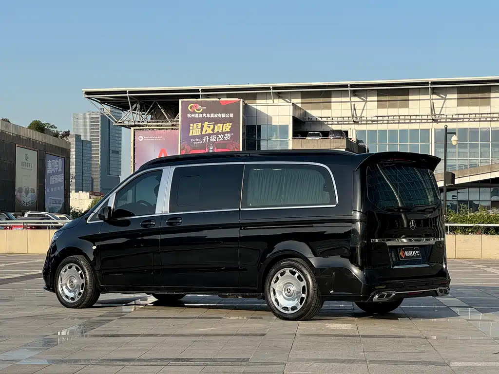 Mercedes-Benz Vito 2021 2.0T 7 мест