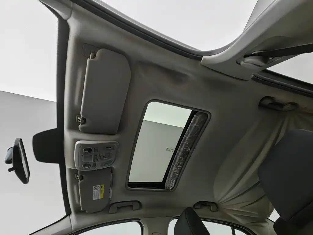Citroen C4L — миниатюра 14