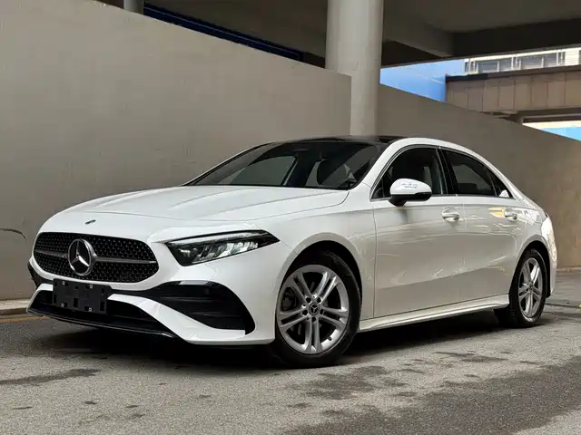 MERCEDES-BENZ A CLASS