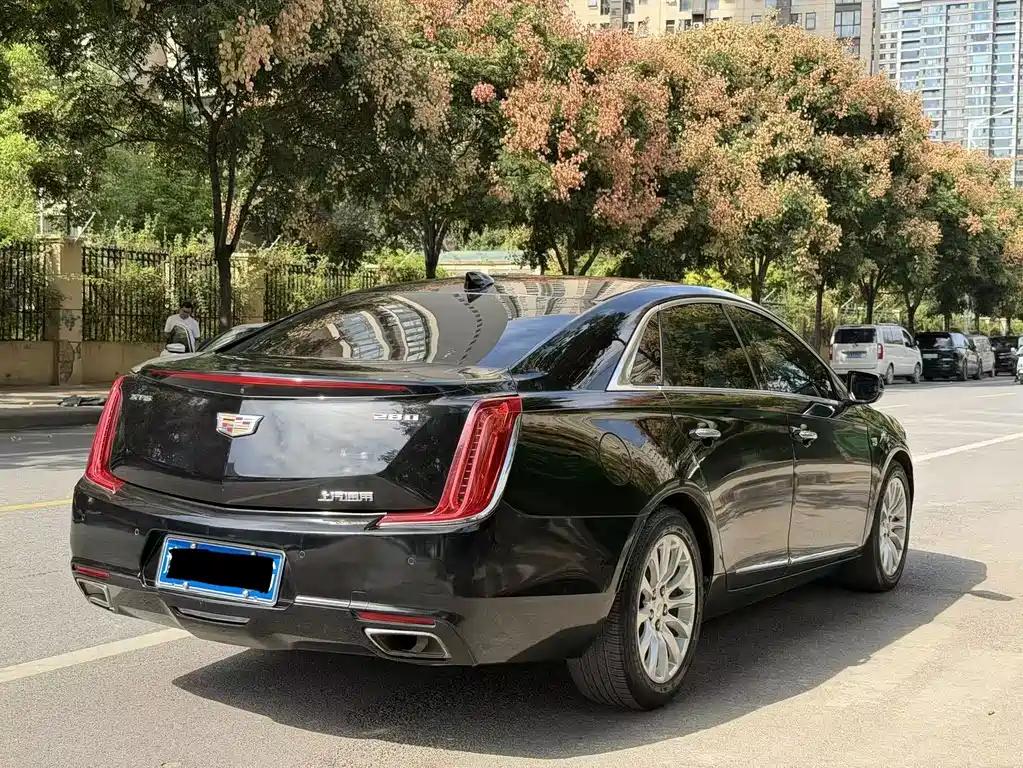 Cadillac XTS — миниатюра 8