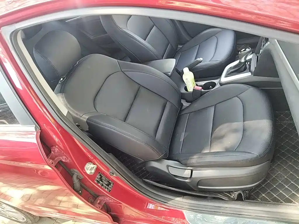 Hyundai Elantra — миниатюра 25