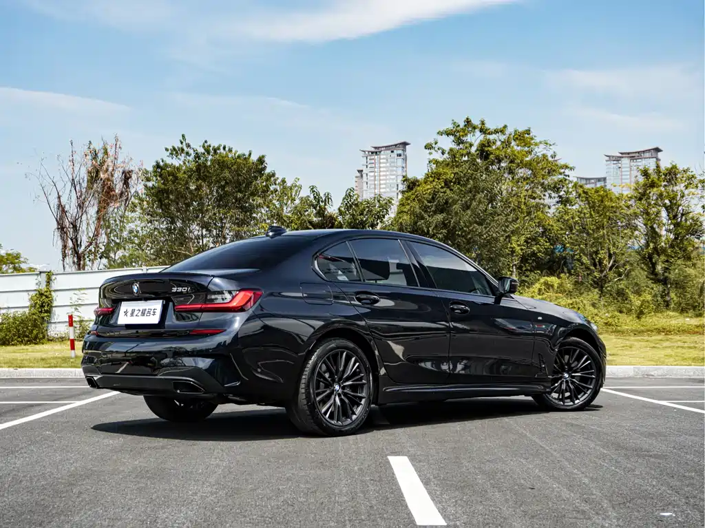 BMW 3 Series — миниатюра 6