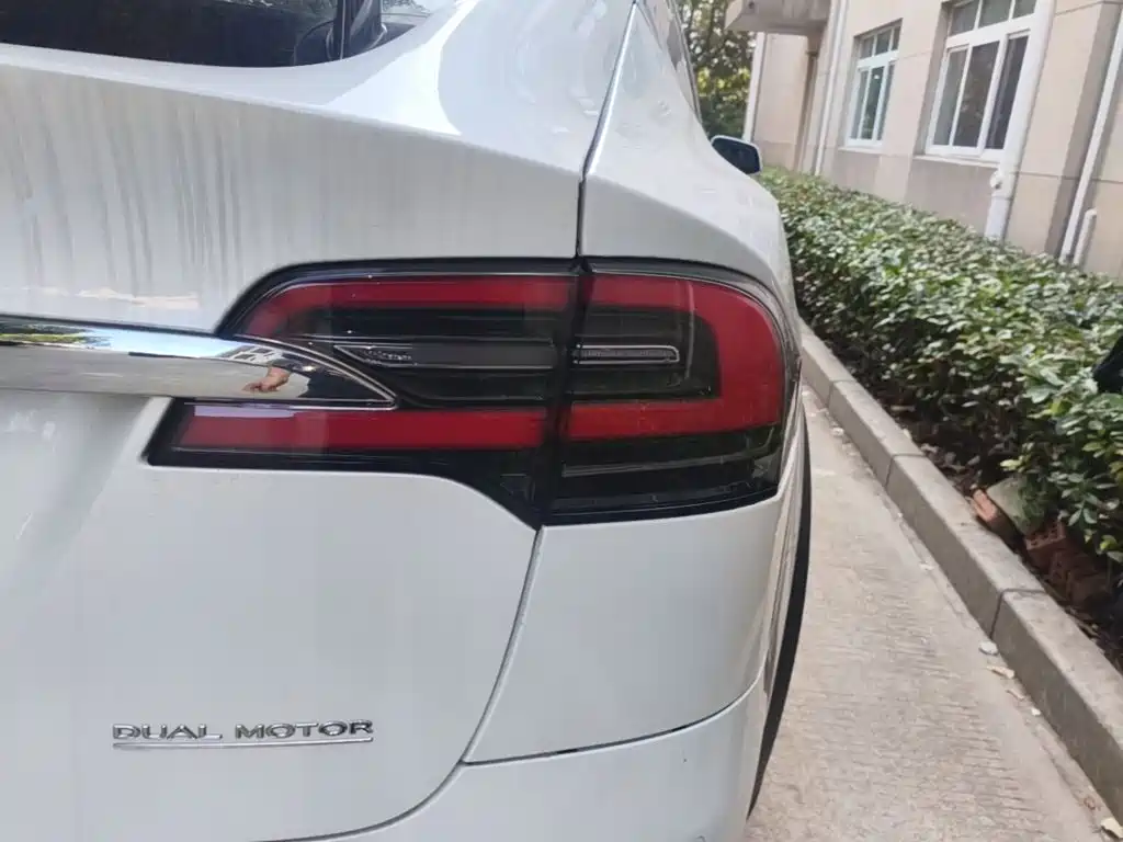 Tesla Model X — фотографии объявления, Фото 8