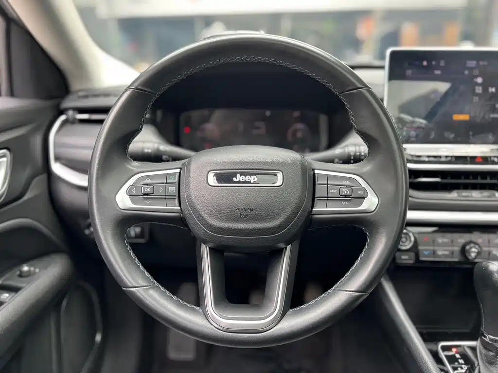 Jeep Compass — миниатюра 10