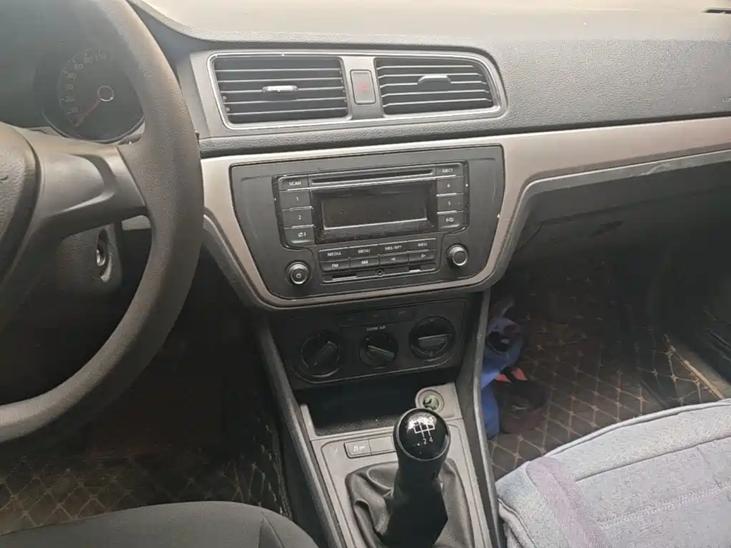 Volkswagen Lavida — миниатюра 13