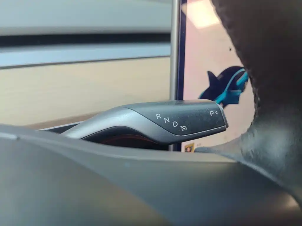 Tesla Model 3 — миниатюра 14