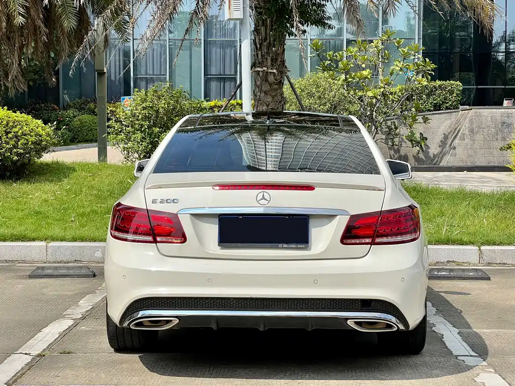 Mercedes-Benz E-Class (Import) — миниатюра 17
