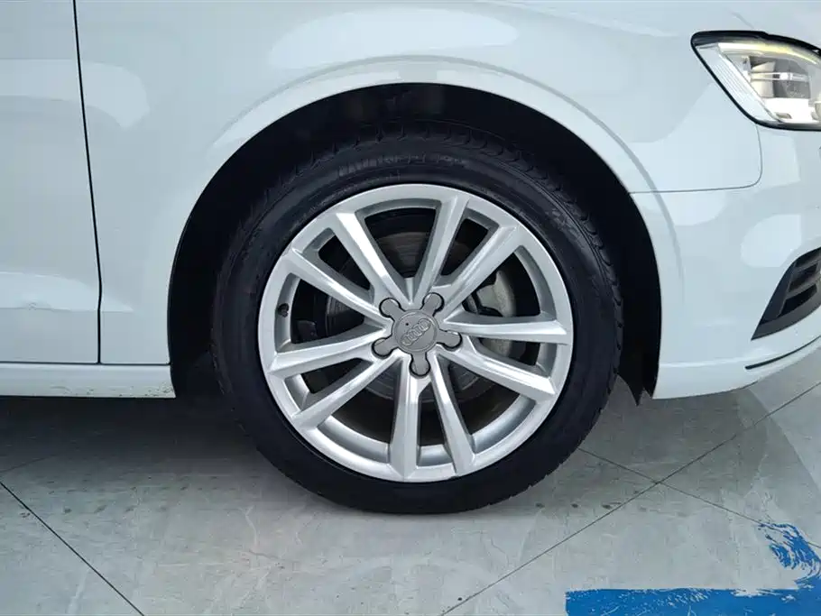 Audi A3 2018 30 Limousine 35 TFSI