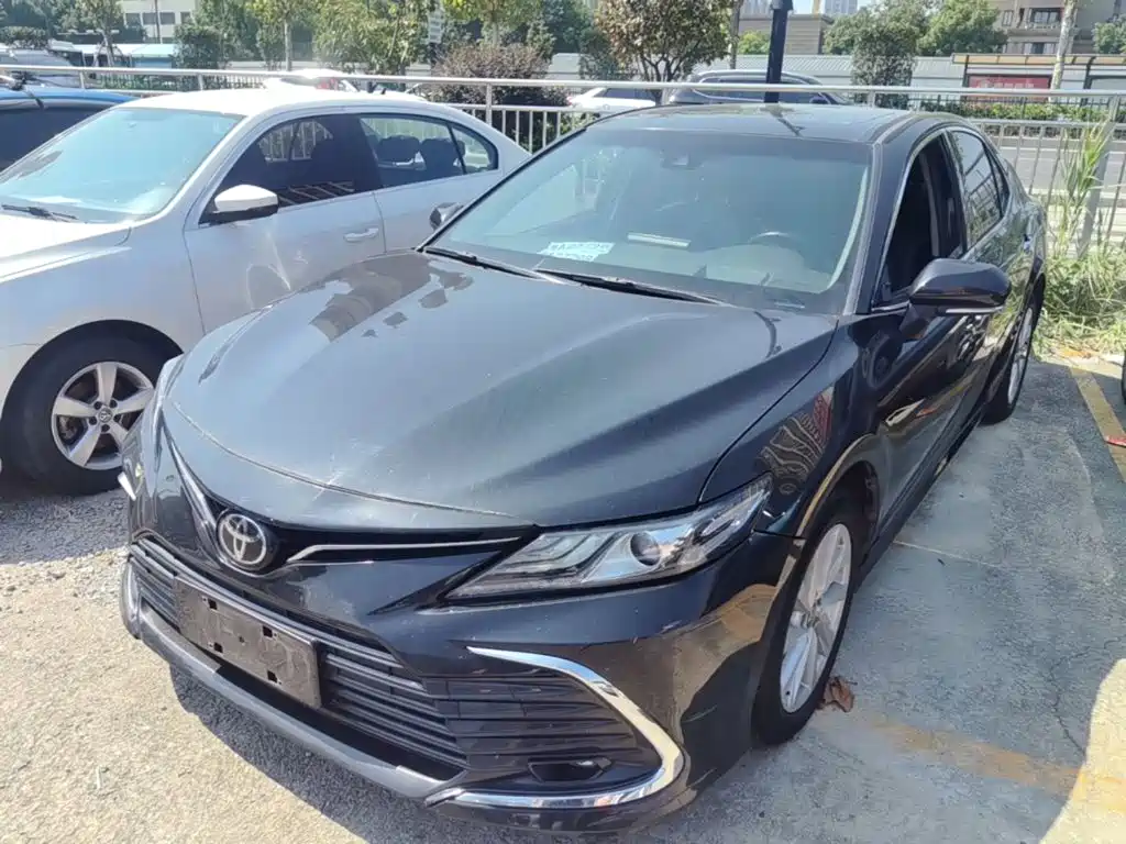 Toyota Camry — миниатюра 2