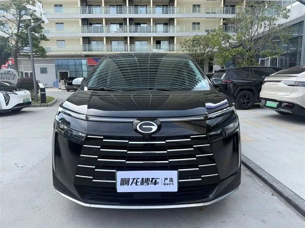GAC Motor Trumpchi E8 PHEV — миниатюра 2