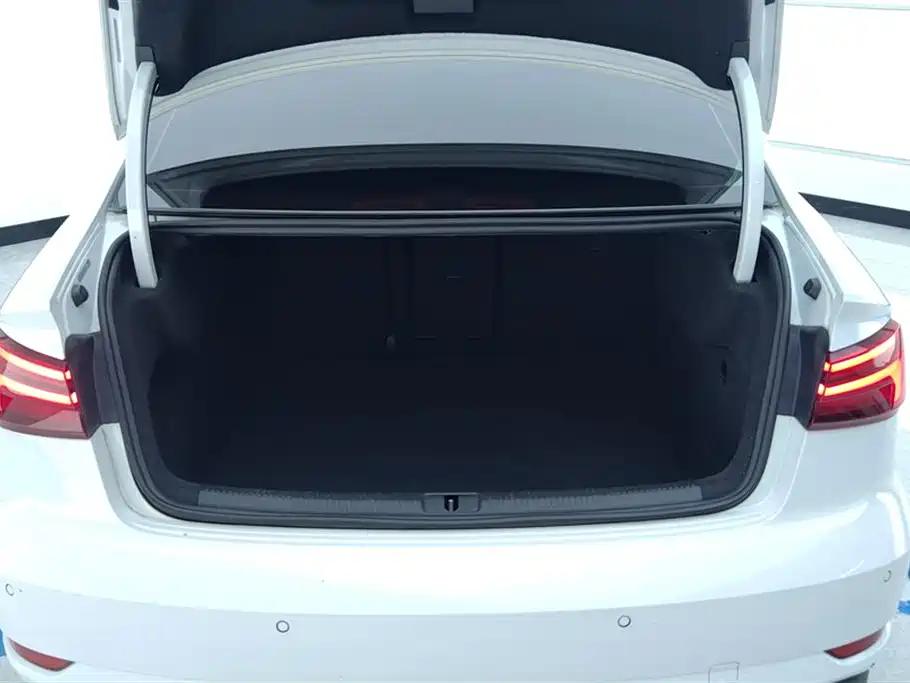 Audi A3 2018 30 Limousine 35 TFSI