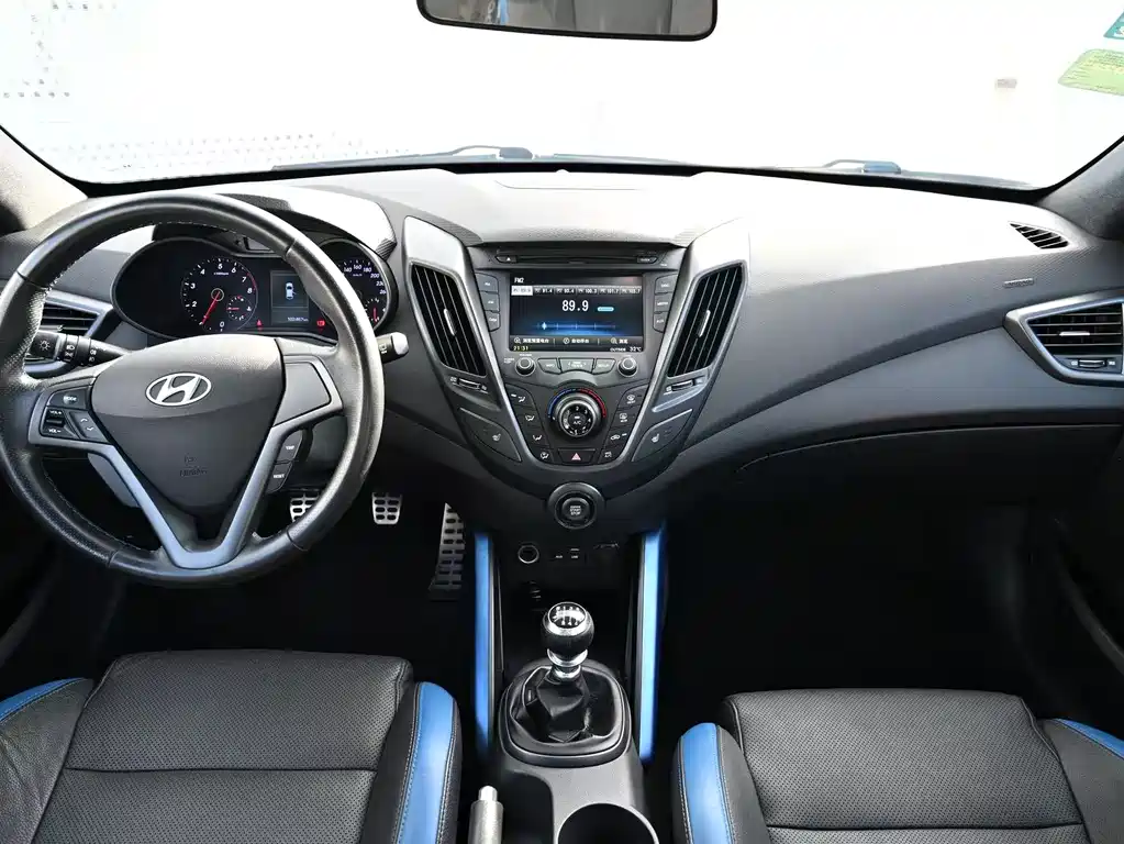 Hyundai Veloster — миниатюра 3