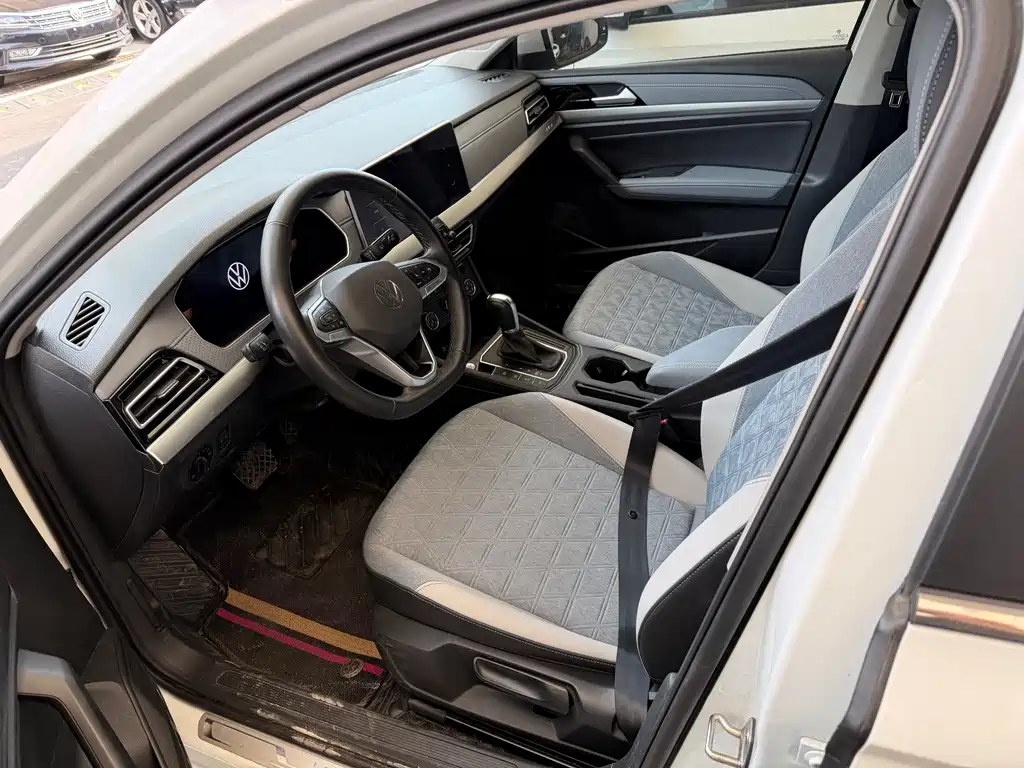 Volkswagen Lavida — миниатюра 4