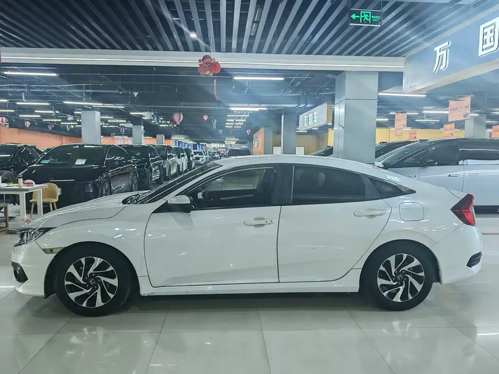 Honda Civic — миниатюра 3