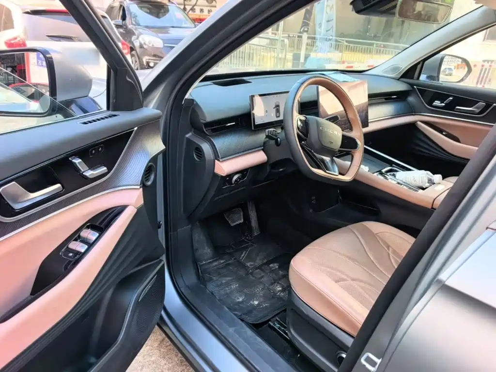 Chery Tiggo 8L — миниатюра 16